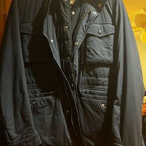 Mens two piece navy Burberry puffer jacket. Sz. Small